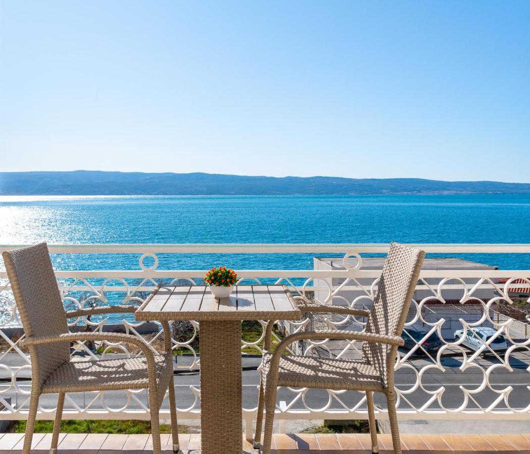 Apartments 20 Meters From The Beach Jesenice (Split-Dalmatia) Exterior foto